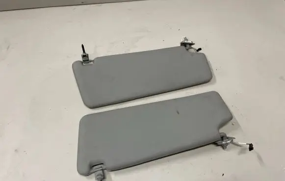 BMW X3 E83 Sun visor