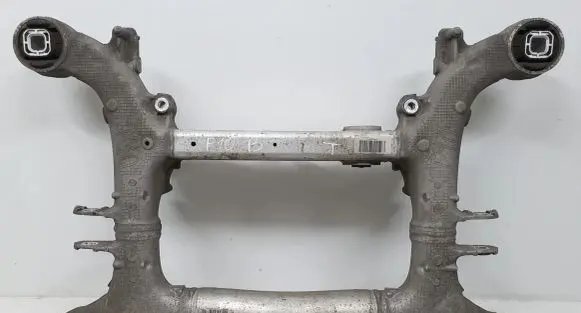 BMW 5 F10 F11 Rear beam 6776495