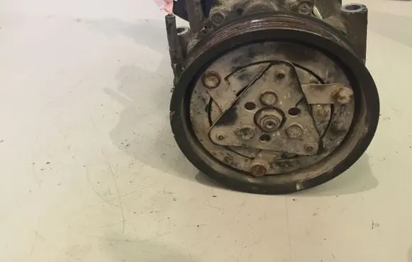 Renault Kangoo I Air conditioning (A/C) compressor (pump) 8200315744 03844807562 R134A1416