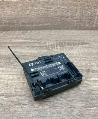 Audi A4 S4 B8 8K Door control unit/module 8K0959793C