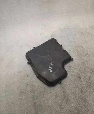 Volkswagen PASSAT B5.5 Fuse box cover 8D1907613A