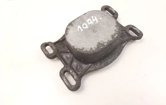 Audi A6 S6 C6 4F Engine mounting bracket 4B0199335L