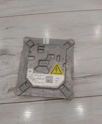 Renault Megane III Xenon control unit/module 130732915301