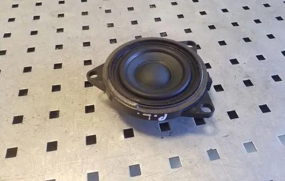 Volvo XC90 Front door speaker 32212428
