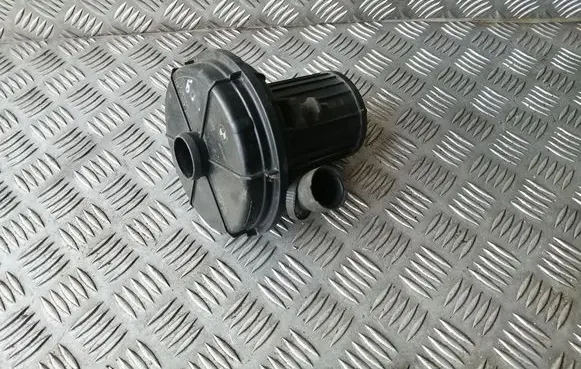 BMW 7 E65 E66 Secondary air pump 7508267 7506210