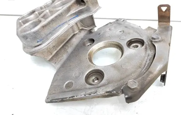 Suzuki Grand Vitara II Fuel pump bracket 8200240204