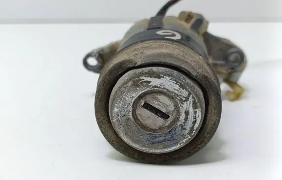 Audi A6 S6 C4 4A Tailgate/trunk/boot lock/catch/latch