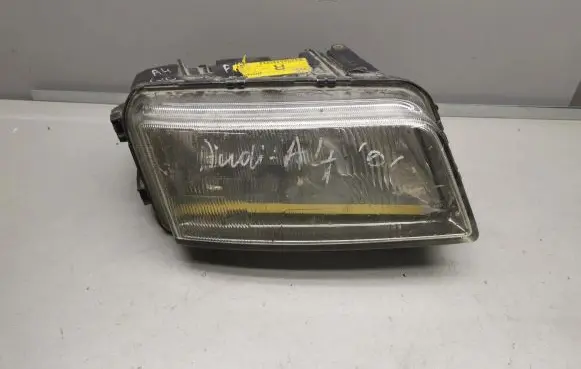 Audi A4 S4 B5 8D Headlight/headlamp 8D0941004E