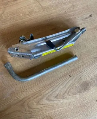 Audi A3 S3 8L Lift Jack 8L0011031C