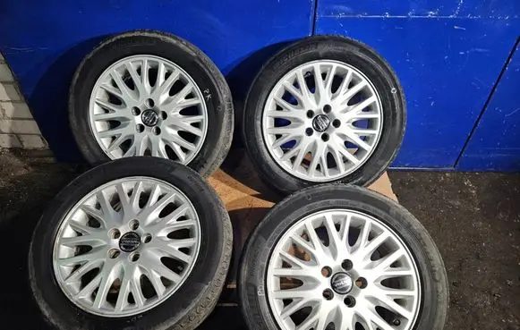 Volvo V50 R12 alloy rim 8698219