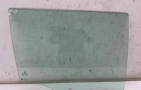 Skoda Octavia Mk4 Rear door window glass 5E7845206