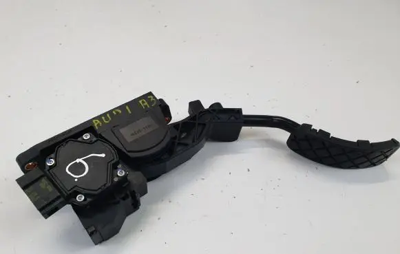 Audi A3 S3 8L Accelerator throttle pedal 0280752211 1J2721503C