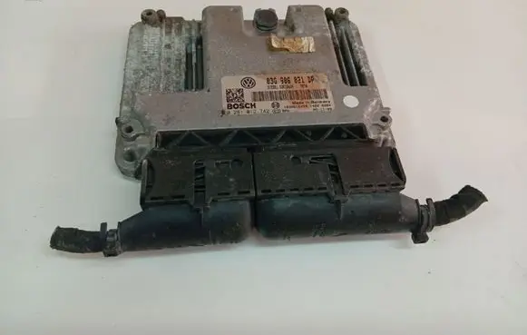 Volkswagen PASSAT B6 Engine control unit/module 03G906021DP