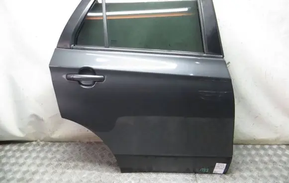 Suzuki SX4 S-Cross Rear door