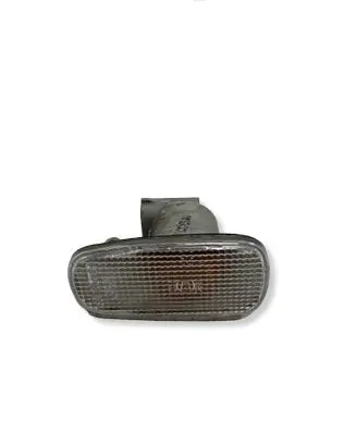 Toyota RAV 4 (XA20) Front fender indicator light E130294