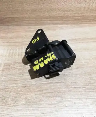 Volkswagen Sharan Vent window/glass motor 7M0847100