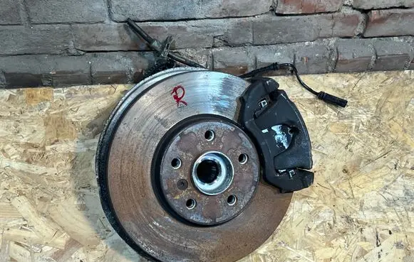 BMW X1 F48 F49 Front wheel hub spindle knuckle 6876646
