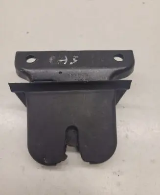 Audi A3 S3 8L Tailgate/trunk/boot lock/catch/latch 8L0827505E