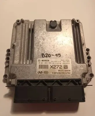 KIA Carens III Engine control unit/module 391712A530 0281033594 EDC17C57