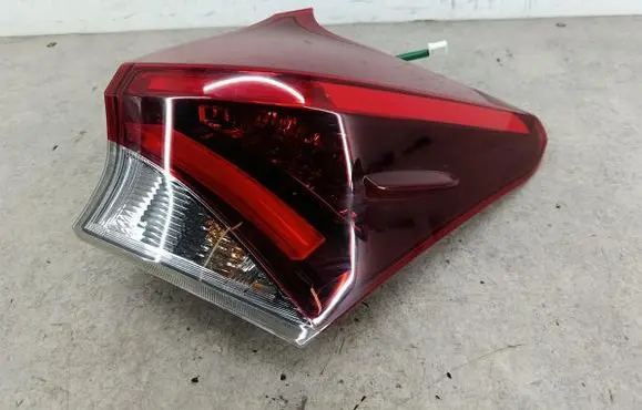 Toyota Auris E210 Rear/tail lights 02343