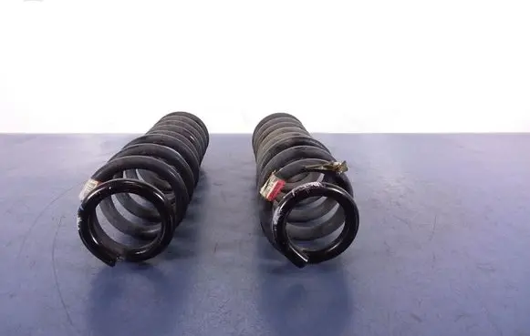 Cadillac CTS Rear coil spring 