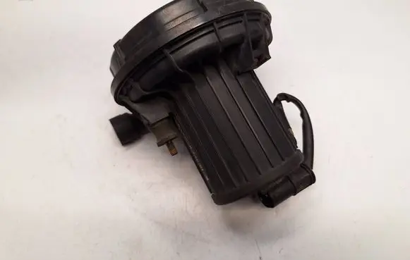 BMW 7 E65 E66 Secondary air pump 7508267 11727508267 11727572581