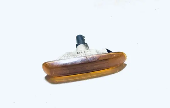 BMW 3 E46 Front fender indicator light 63138370719 6313-8370719