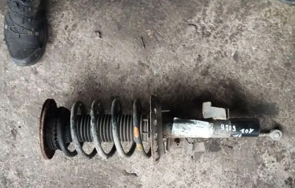 Front shock absorber/damper