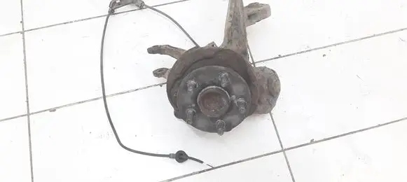 Toyota Avensis T250 Rear wheel hub spindle/knuckle 