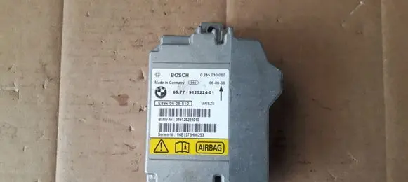 BMW 1 E81 E87 Airbag control unit/module 0285010060 319125224010 06B1575H06253