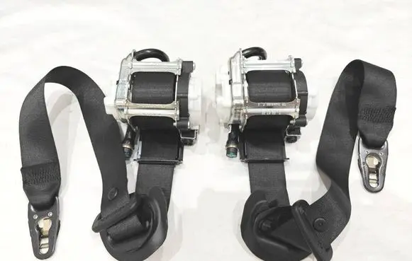 Mercedes-Benz GLC C254 Front seatbelt 2548604001994