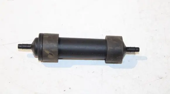 Vacuum air tank