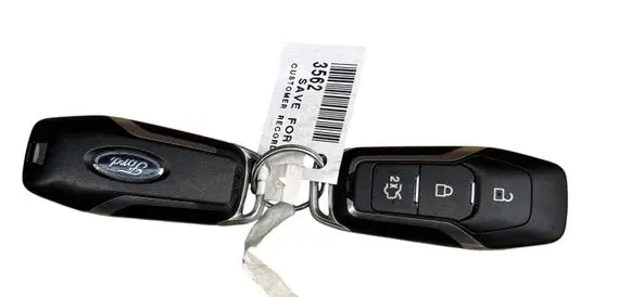 Ford Mondeo MK V Ignition key/card DS7T15K601DD 2013DJ69