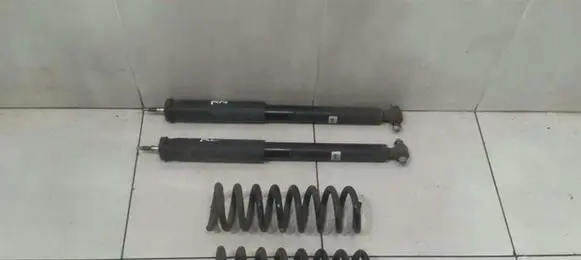 Mercedes-Benz SLK R171 Front shock absorber/damper A1713260800