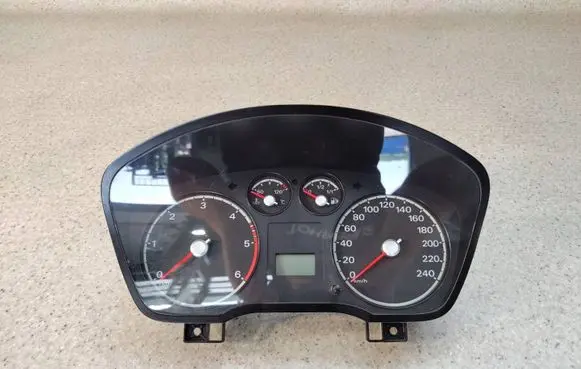 Ford Focus Speedometer (instrument cluster) 4m5t-10849-cj