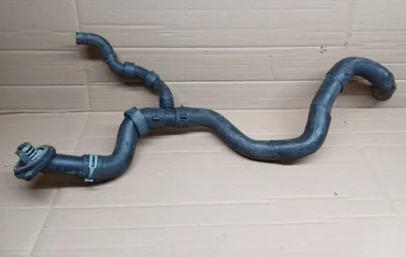 Volkswagen Polo V 6R Engine coolant pipe/hose 6R0122051AD ZD250509