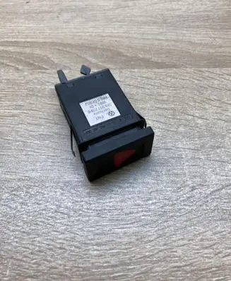 Volkswagen PASSAT B5 Hazard light switch 3B0953235B