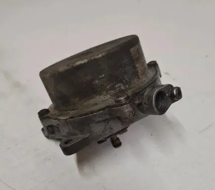 Audi A4 S4 B6 8E 8H Vacuum pump 057145100C 01T1130377 72260806
