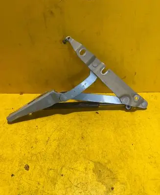 Audi A4 S4 B6 8E 8H Tailgate/trunk/boot hinge 8H0827302A