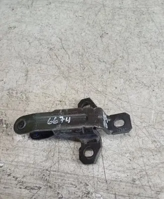 Volvo XC90 Rear door lock loop/hook striker 30649105