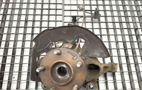Mazda 3 II Front wheel hub spindle knuckle