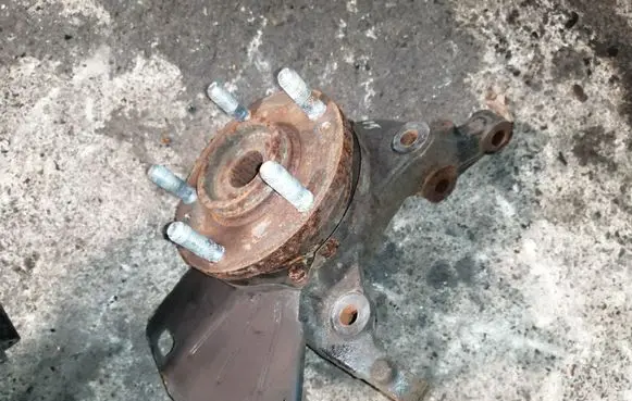 Hyundai i40 Front wheel hub