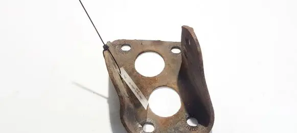 Audi A3 S3 8L Bracket in trunk/boot 