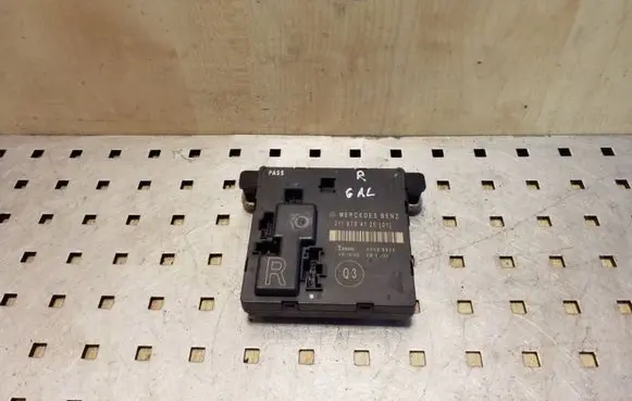 Mercedes-Benz E W211 Door control unit/module 211870412601 00006806