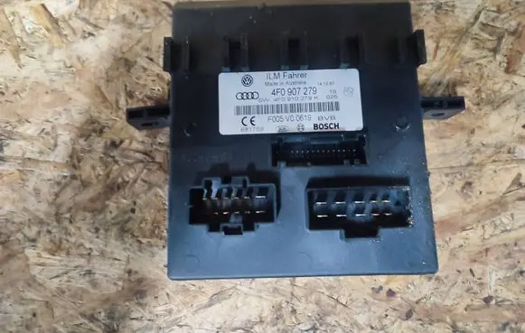 Audi Q7 4L Comfort/convenience module 4F0907279 4F0910279K F005V00619