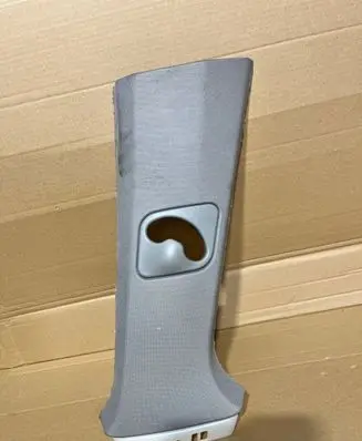 BMW X5 F15 (B) pillar trim (top) 7284708