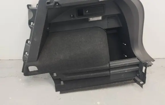 Volkswagen Tiguan Trunk/boot side trim panel 5NA867764B