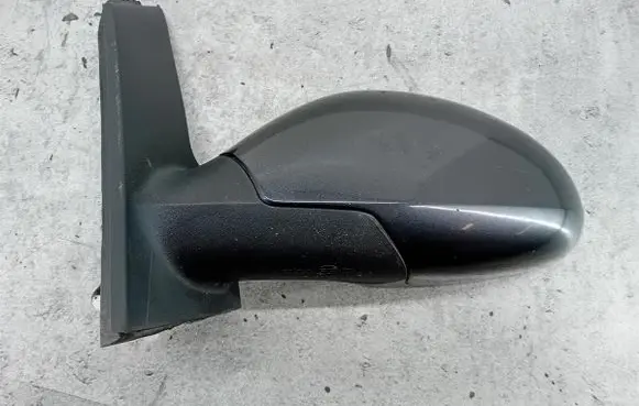 Front door electric wing mirror