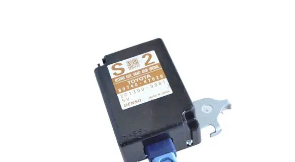 Toyota Prius (XW30) Other devices 8974047020