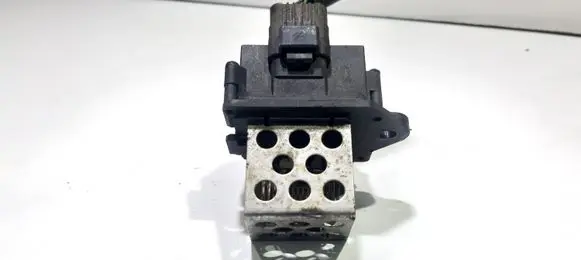Peugeot 307 Coolant fan relay 